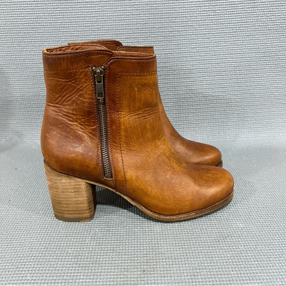 Frye Addie Double Zip Ankle Bootie Womens Size 9 Cognac Leather 3479830-COG